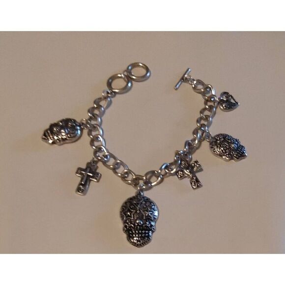 Super Cute & Trendy Silver Sugar Skull~Cross~Heart Charm Bracelet - Picture 2 of 2